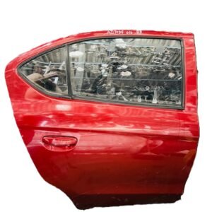 Puerta trasera derecha Dodge Atittud 2016