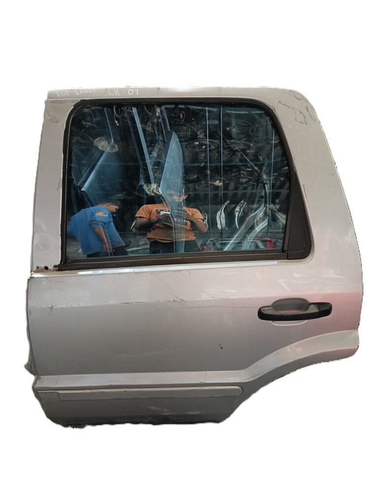 Puerta trasera izquierda Ford Eco Sport 2007