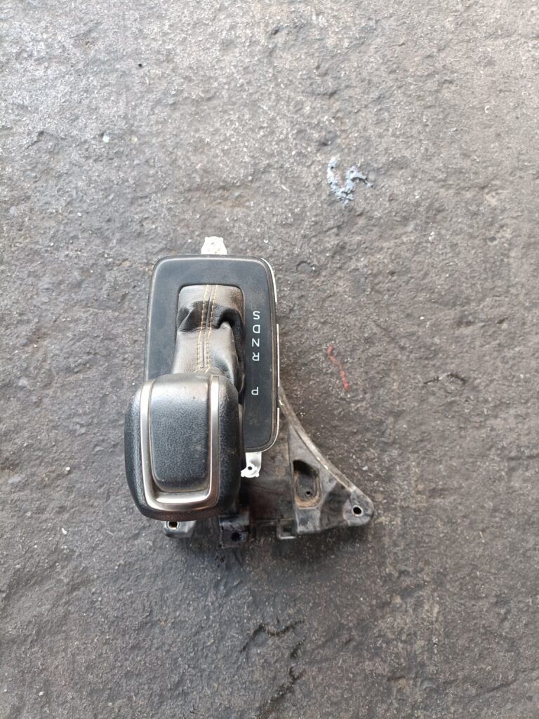Palanca automatica Chevrolet Aveo 2020