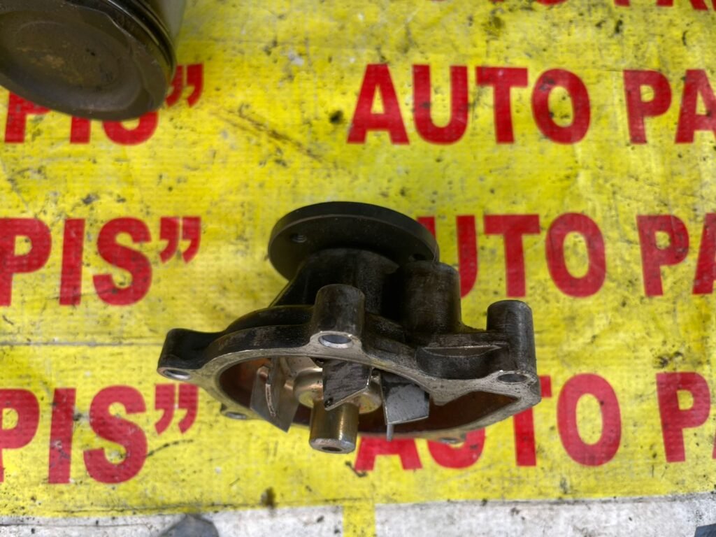 Bomba de agua Toyota Avanza 2013