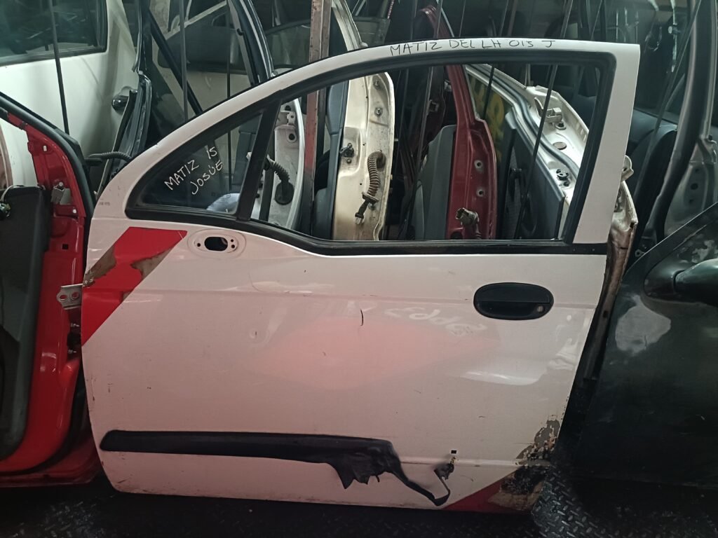 Puerta delantera izquierda Chevrolet Matiz 2015
