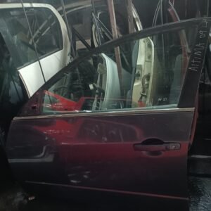 Puerta delantera izquierda Nissan Altima 2009