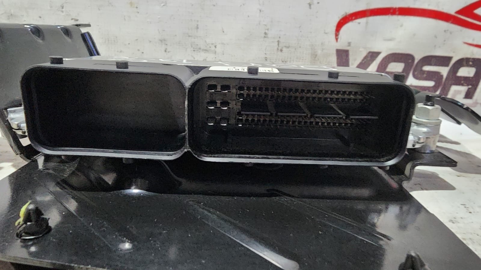 Computadora de transmisión automatica 2.0lts Dodge dart 2013/2015 - Image 4