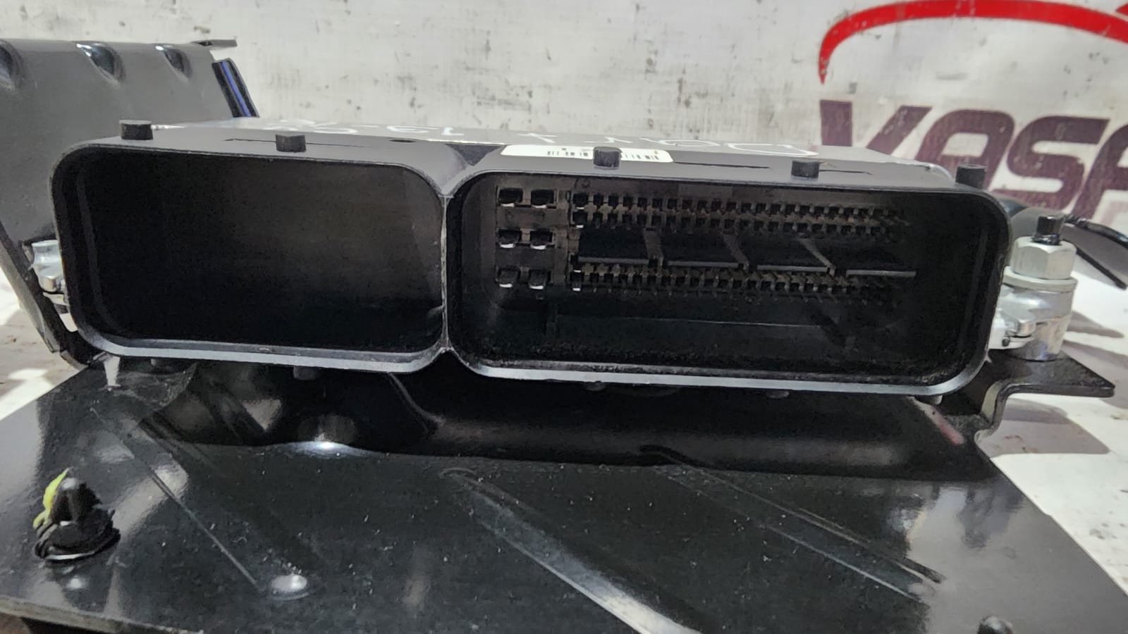 Computadora de transmisión automatica 2.0lts Dodge dart 2013/2015 - Image 5