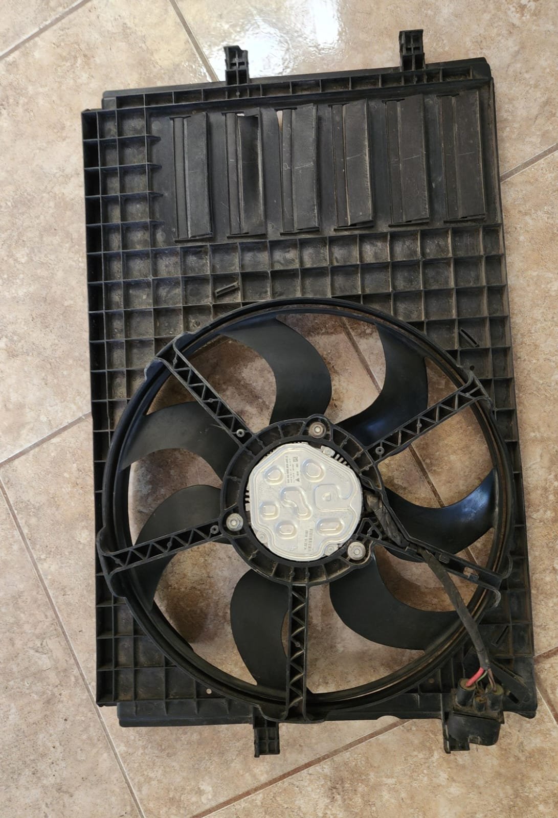 Motoventilador completo Vw vento 2017/2022