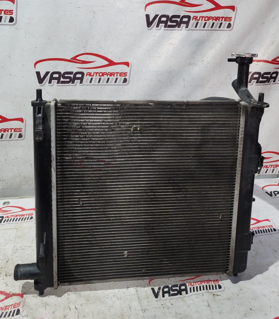 Radiador De agua motor Hyundai grand i 10 2020/2025 - Image 2