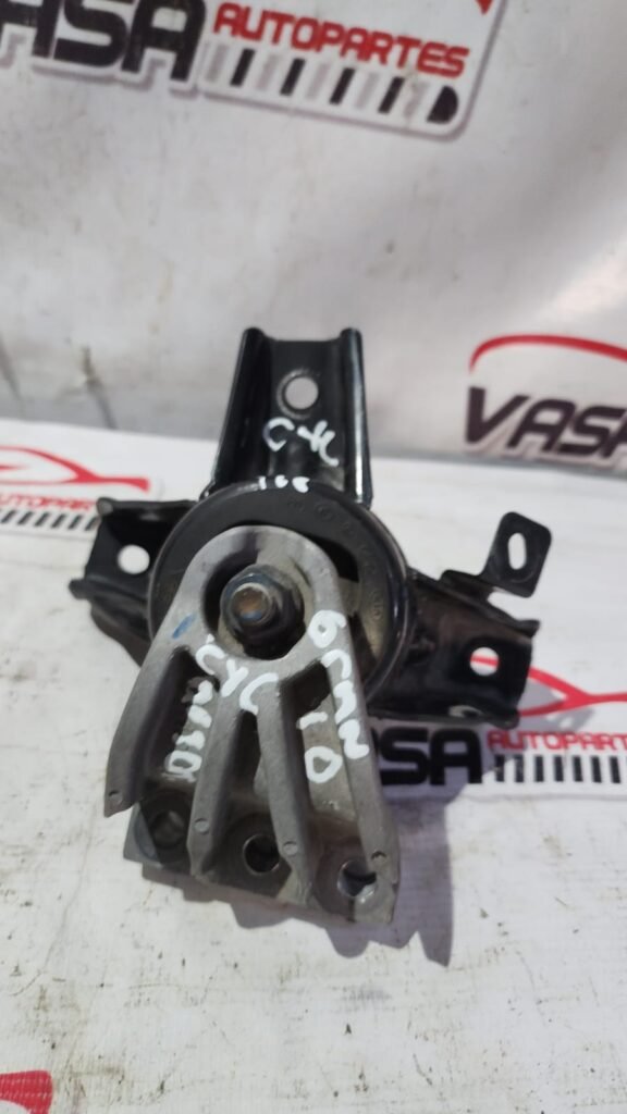 Soporte de motor hidráulico Hyundai grand i 10 2020/2025