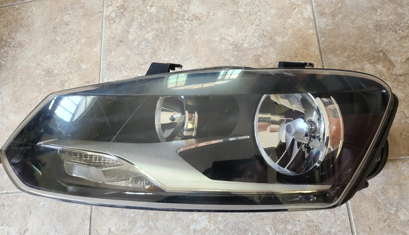 Faro izquierdo alogeno Vw vento 2015/2020 - Image 3