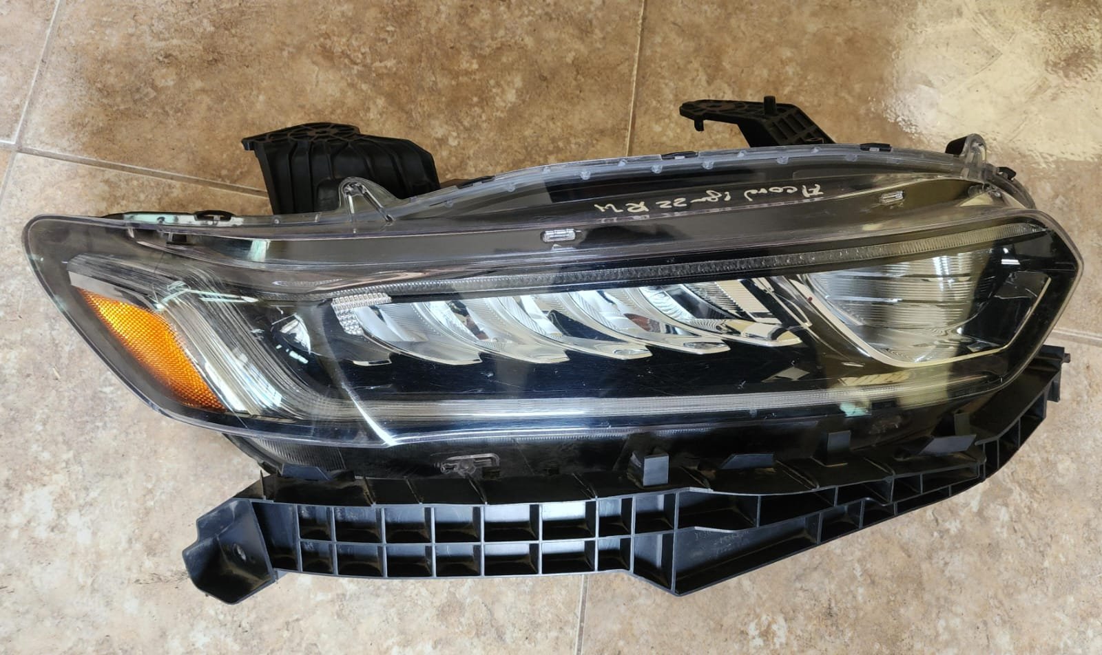 Faro derecho led Honda accord 2018/2022 - Image 7