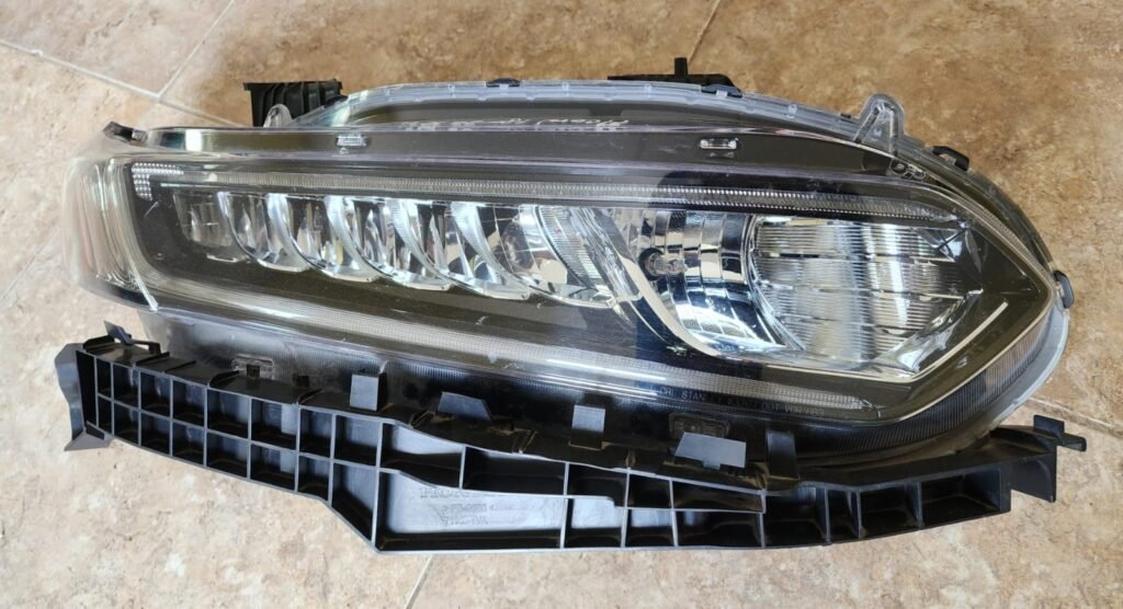 Faro derecho led Honda accord 2018/2022