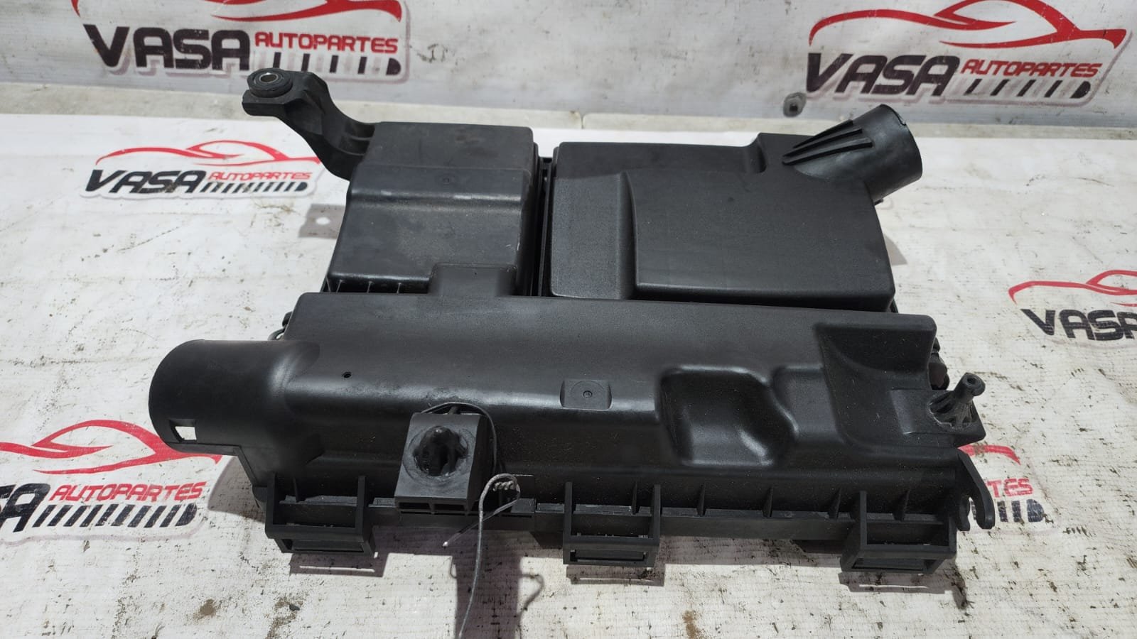 Portafiltro de aire motor Hyundai grand i10 2018/2025 - Image 4