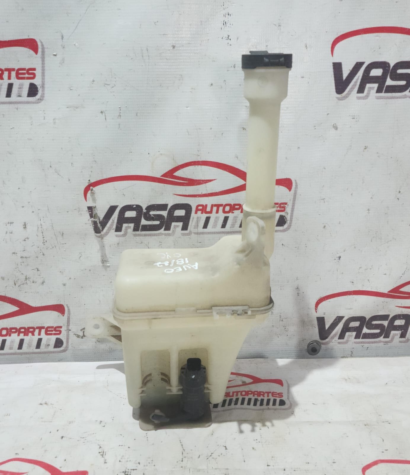 Depocito de limpiabrisas completo Chevrolet aveo ng 2018/2022 - Image 2