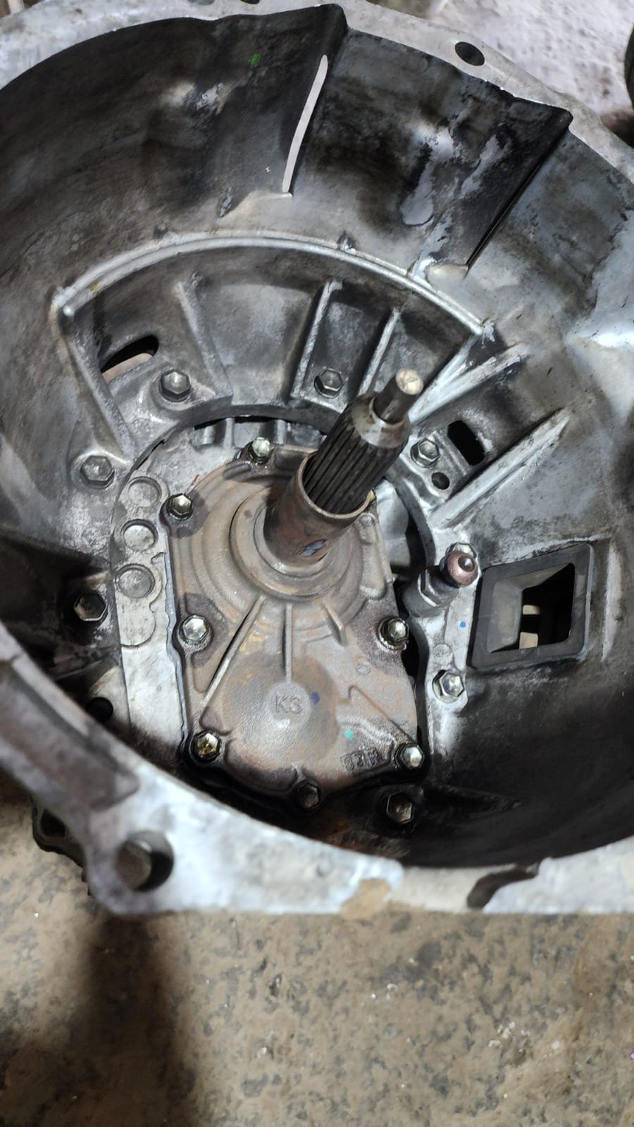 Transmision standart 2.7 lts Toyota hilux 2010/2015 - Image 3