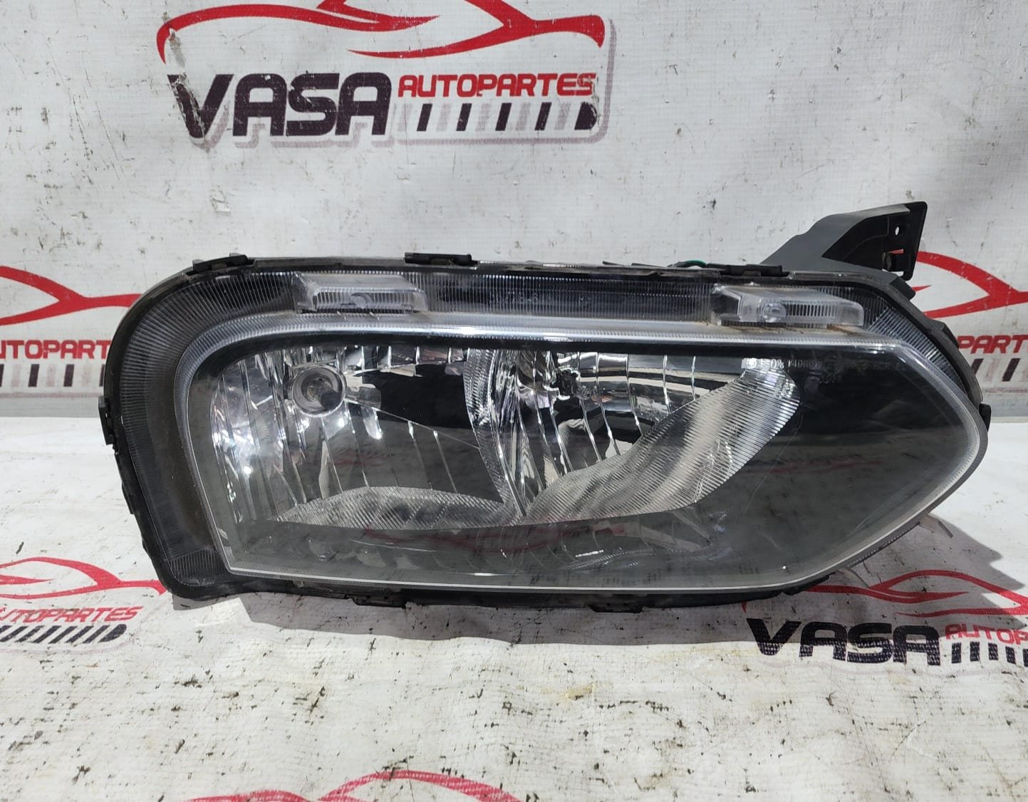Faro derecho alogeno Renault kwid 2022/2025