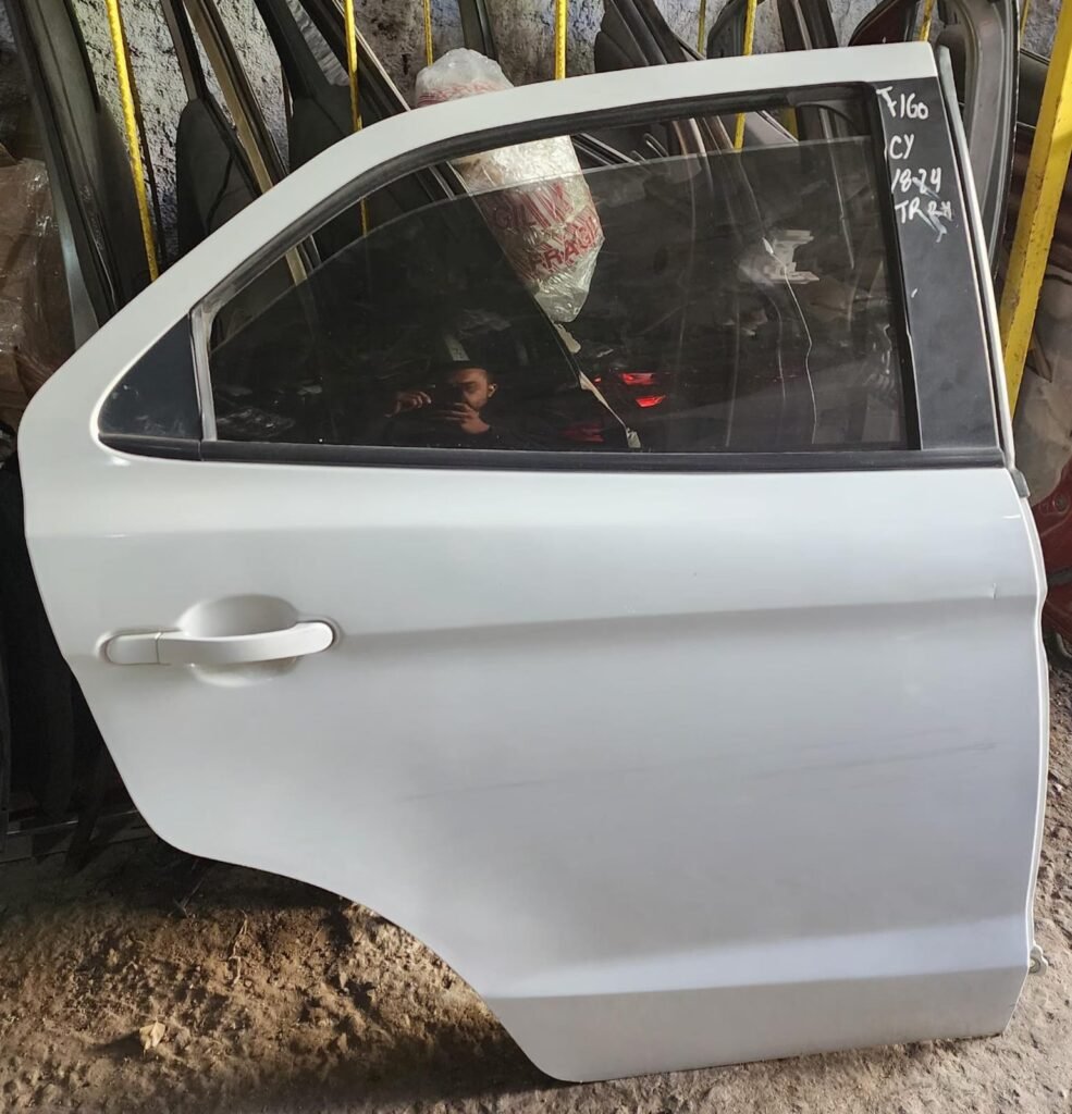 Puerta tracera derecha Completa Ford figo 2016/2024