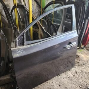 Puerta delantera izquierda Completa Nissan sentra 2014/2017