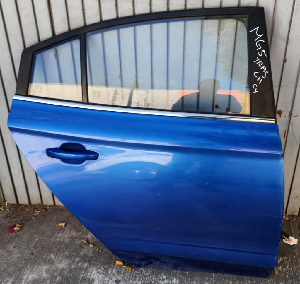 Puerta tracera derecha Completa Mg5 2018/2024