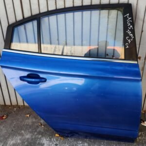 Puerta tracera derecha Completa Mg5 2018/2024