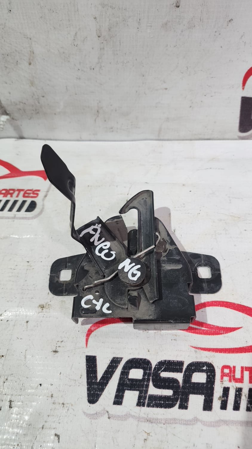 WhatsApp Image 2026-06-17 at 2.08.09 PM (3) Chapa cofre capo Chevrolet aveo ng 2018/2022
