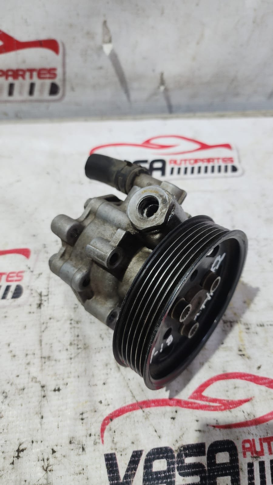 WhatsApp Image 2026-06-17 at 2.13.32 PM (3) Bomba de dirección hidráulico 2.0 lts Vw jetta 2014/2018 - Image 3