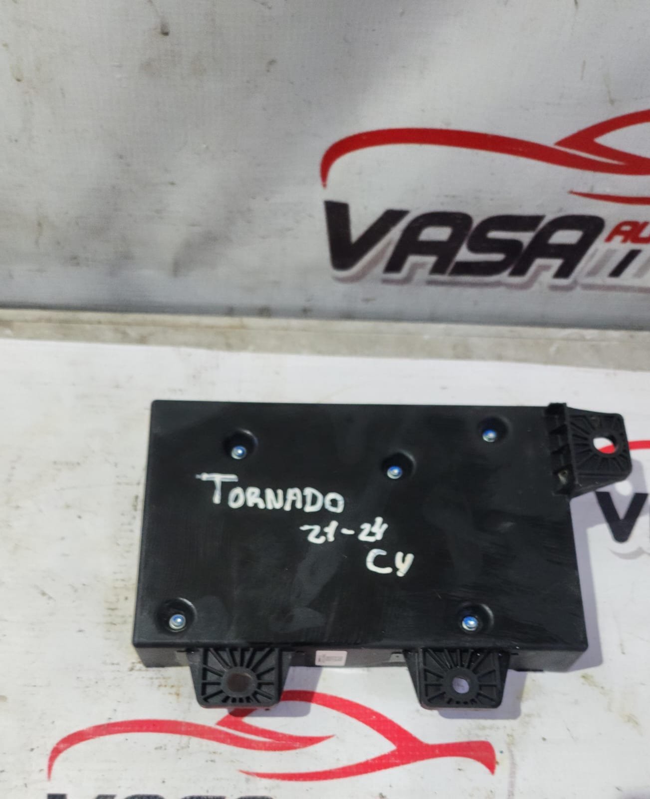 WhatsApp Image 2026-06-18 at 2.47.41 PM Modulo de carrocería Chevrolet tornado van 2022/2025 - Image 5