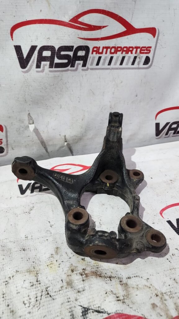Portamango delantero izquierdo Toyota yaris 2018/2022