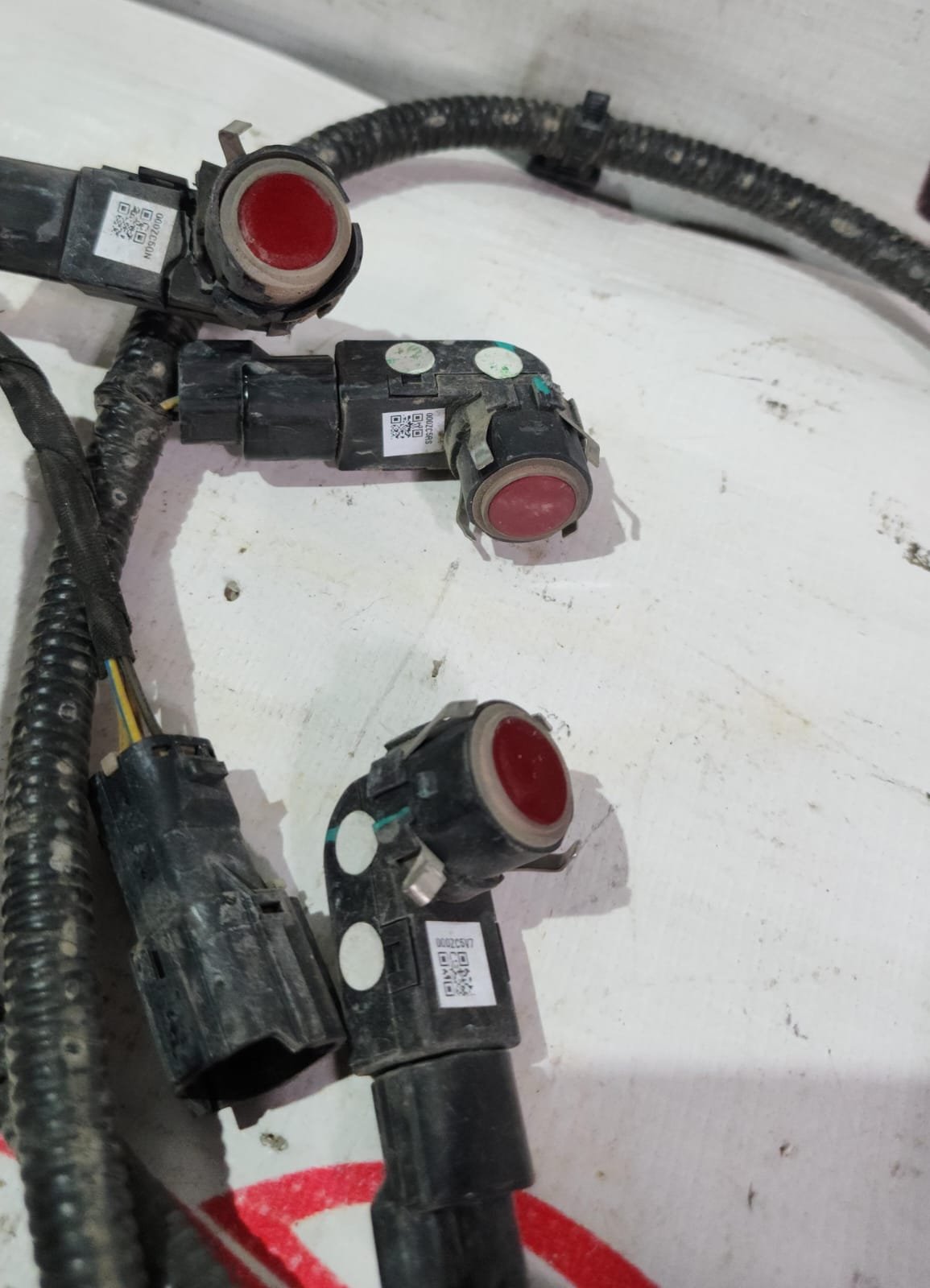 Sensores reversa Chevrolet Aveo 2018-20232 Juego de Sensores de reversa traceros Chevrolet aveo 2018/2022 - Image 4