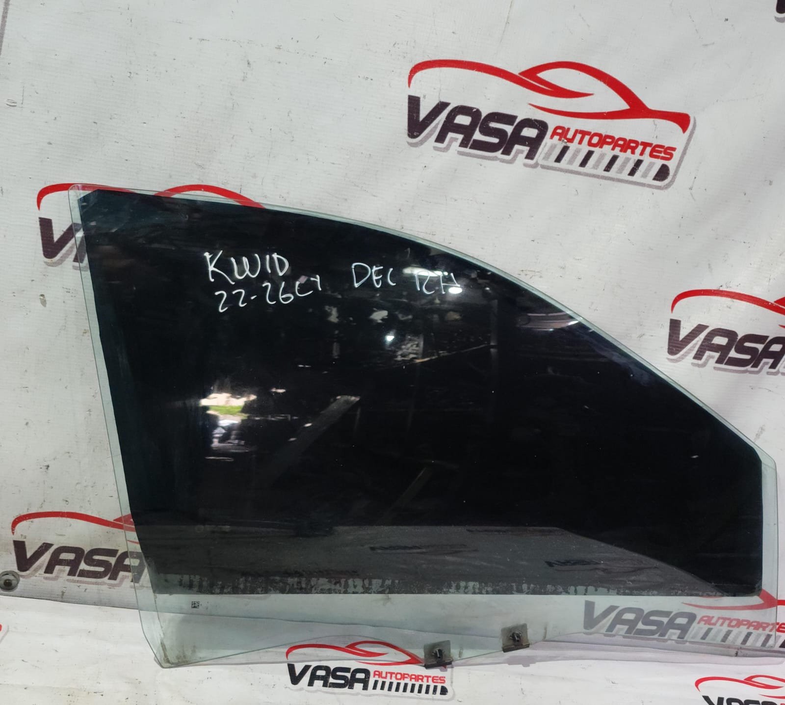 WhatsApp Image 2026-07-13 at 1.09.44 PM (2) Cristal de puerta delantera derecha Renault kwid 2018/2024 - Image 2