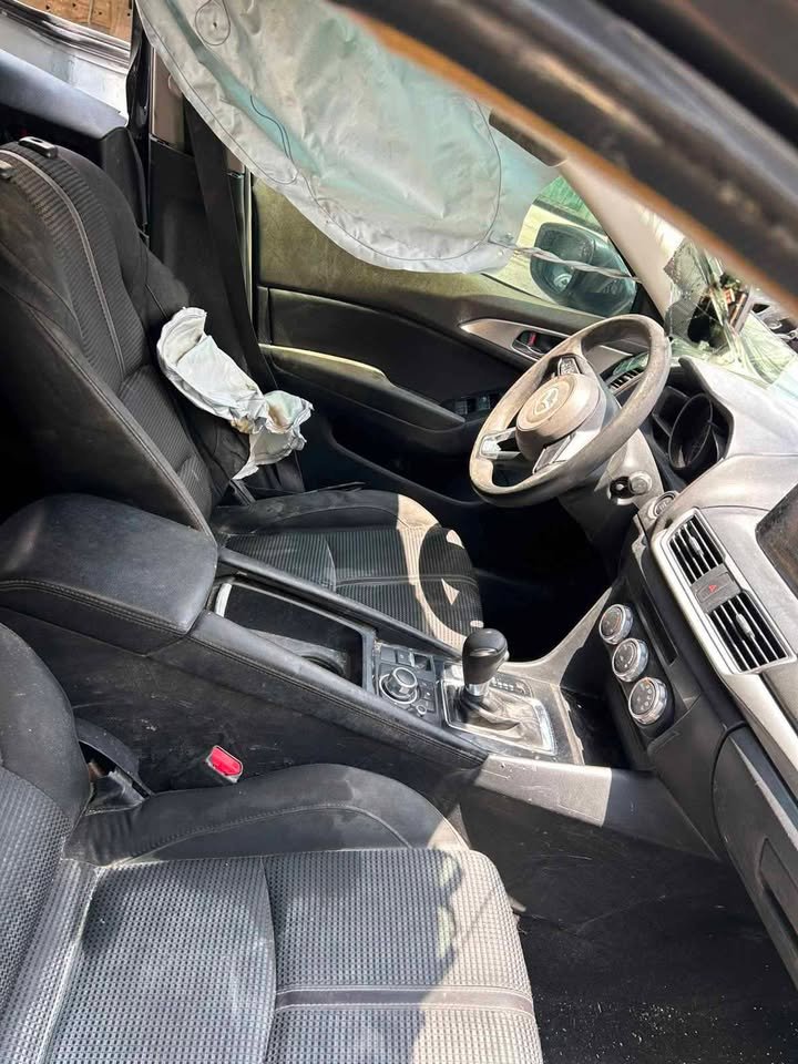 mazda 3 2017 automático para piezas mazda 3 2017 automático para piezas