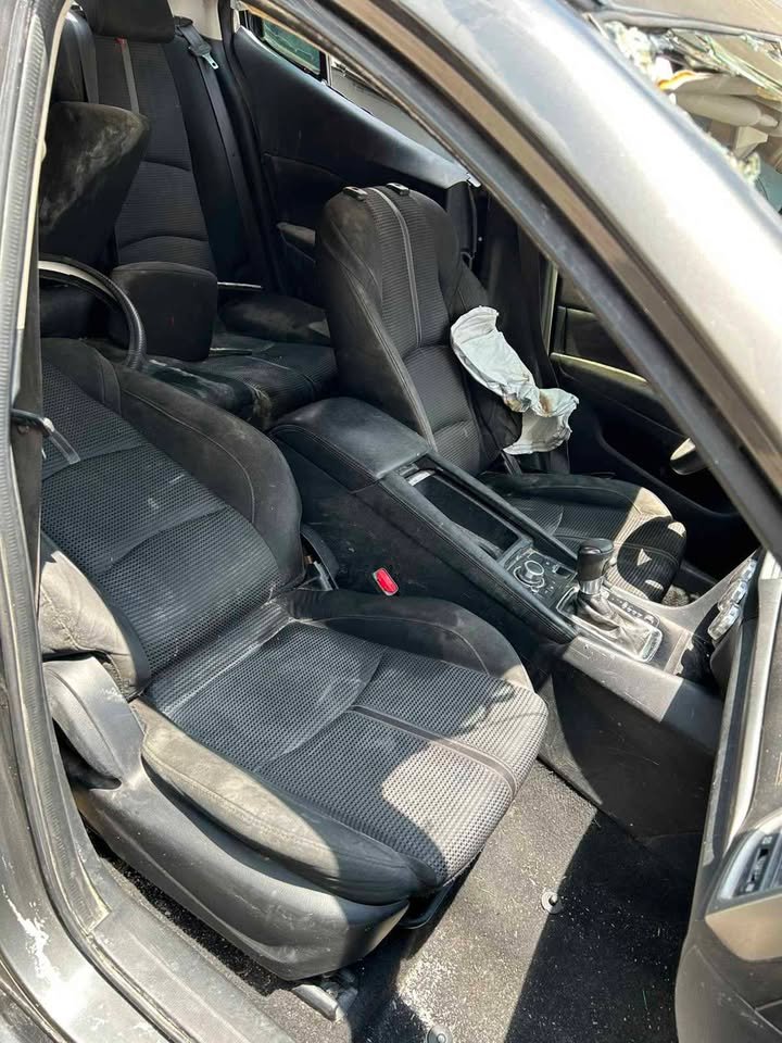 mazda 3 2017 automático para piezas mazda 3 2017 automático para piezas