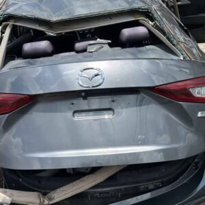 mazda 3 2017 automático para piezas mazda 3 2017 automático para piezas