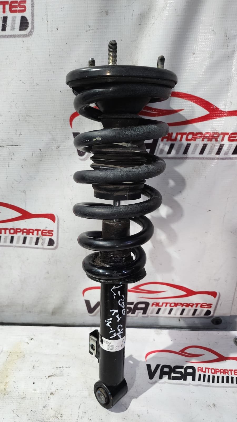 amortiguador delantero derecho completo mitsubishi l200 2016–2019 amortiguador delantero derecho completo mitsubishi l200 2016–2019