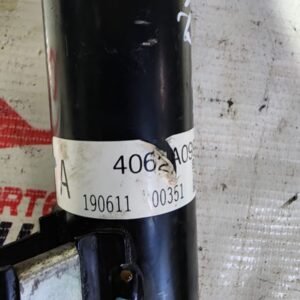 amortiguador delantero derecho completo mitsubishi l200 2016–2019 amortiguador delantero derecho completo mitsubishi l200 2016–2019
