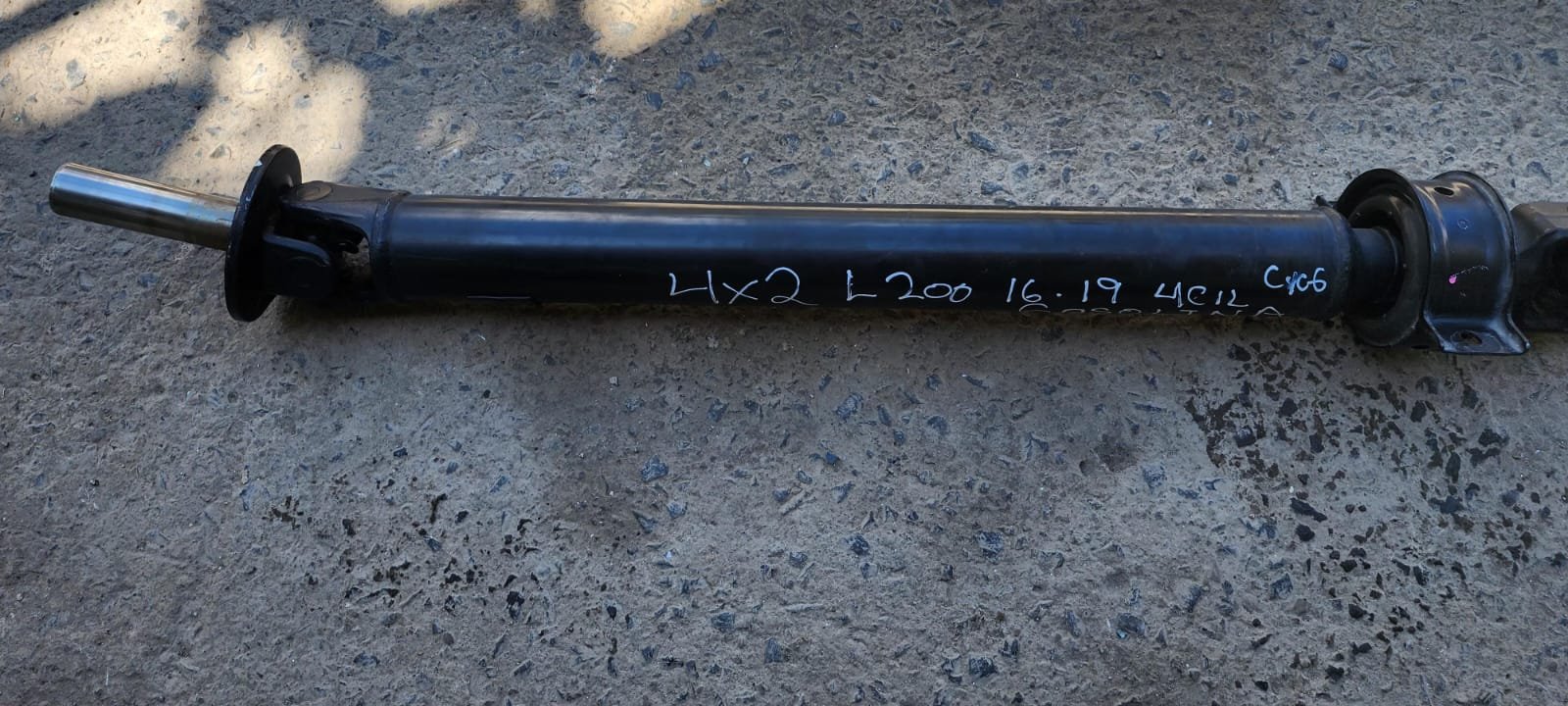 flecha cardán 4x2 gasolina estándar mitsubishi l200 2016–2019 flecha cardán 4x2 gasolina estándar mitsubishi l200 2016–2019