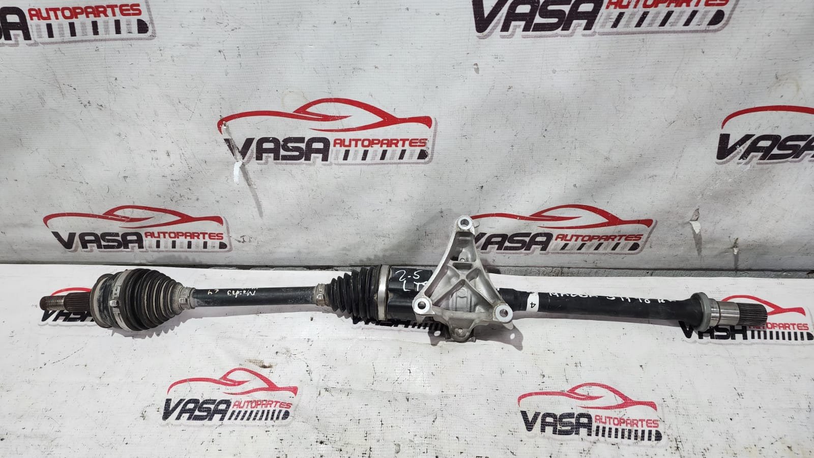 flecha de dirección derecha mazda 3 2014/2018 flecha de dirección derecha mazda 3 2014/2018