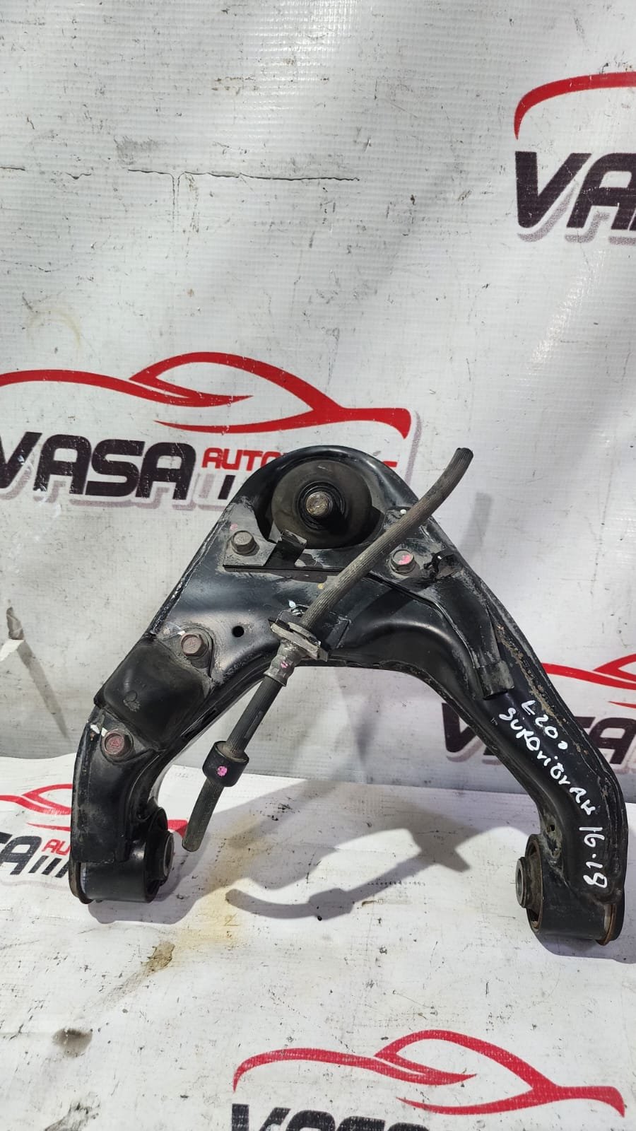 horquilla superior derecha mitsubishi l200 2016–2019 horquilla superior derecha mitsubishi l200 2016–2019