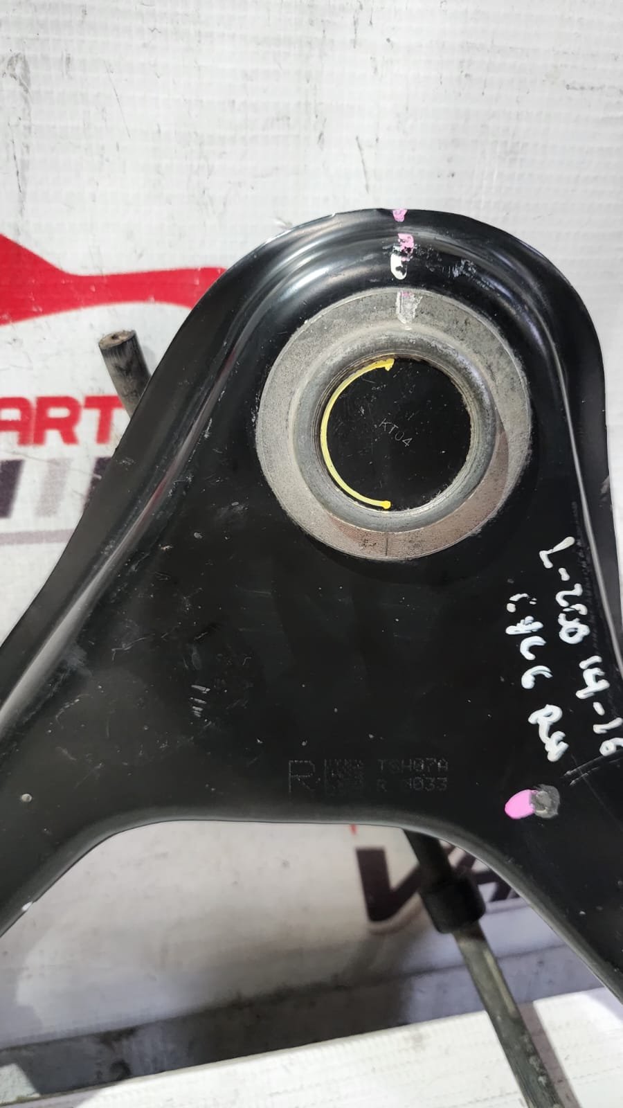 horquilla superior derecha mitsubishi l200 2016–2019 horquilla superior derecha mitsubishi l200 2016–2019