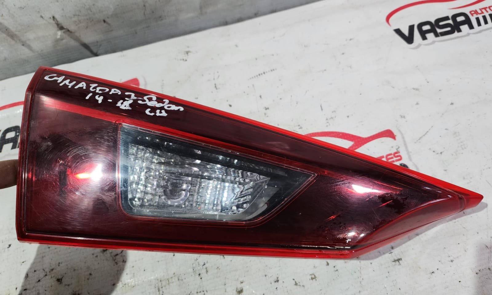 intercalavera izquierda halógena mazda 3 2014–2018 intercalavera izquierda halógena mazda 3 2014–2018