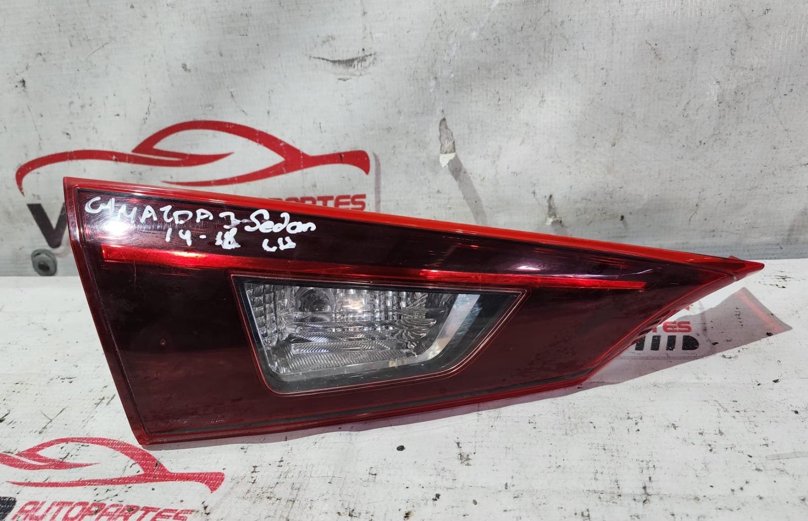 intercalavera izquierda halógena mazda 3 2014–2018 intercalavera izquierda halógena mazda 3 2014–2018