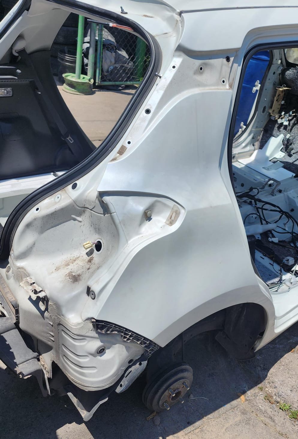 lienzo costado derecho corte suzuki swift 2018–2023 lienzo costado derecho corte suzuki swift 2018–2023
