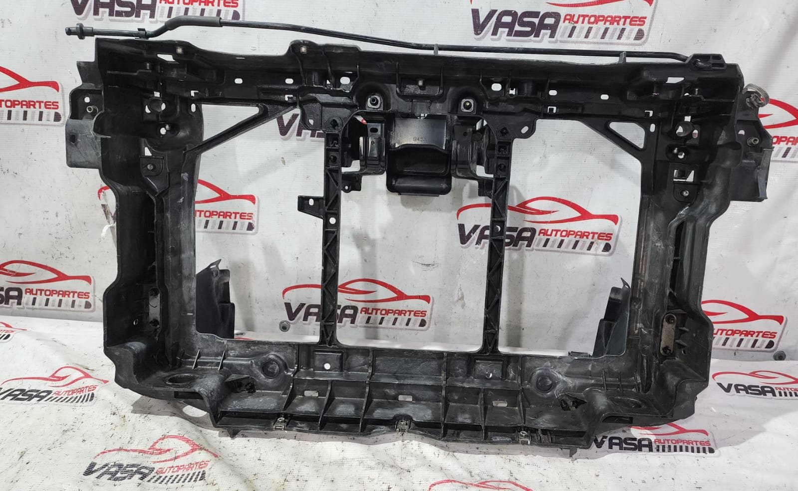 marco de radiador original mazda 3 2014–2018 marco de radiador original mazda 3 2014–2018