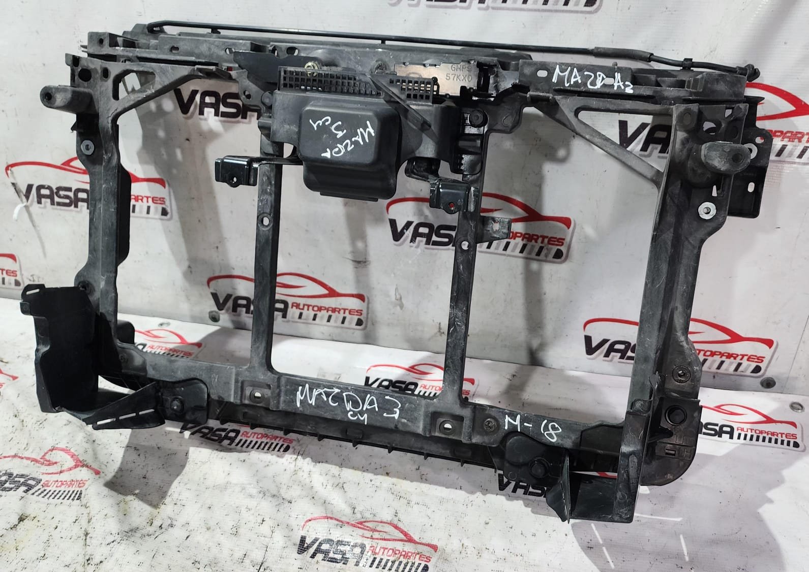 marco de radiador original mazda 3 2014–2018 marco de radiador original mazda 3 2014–2018