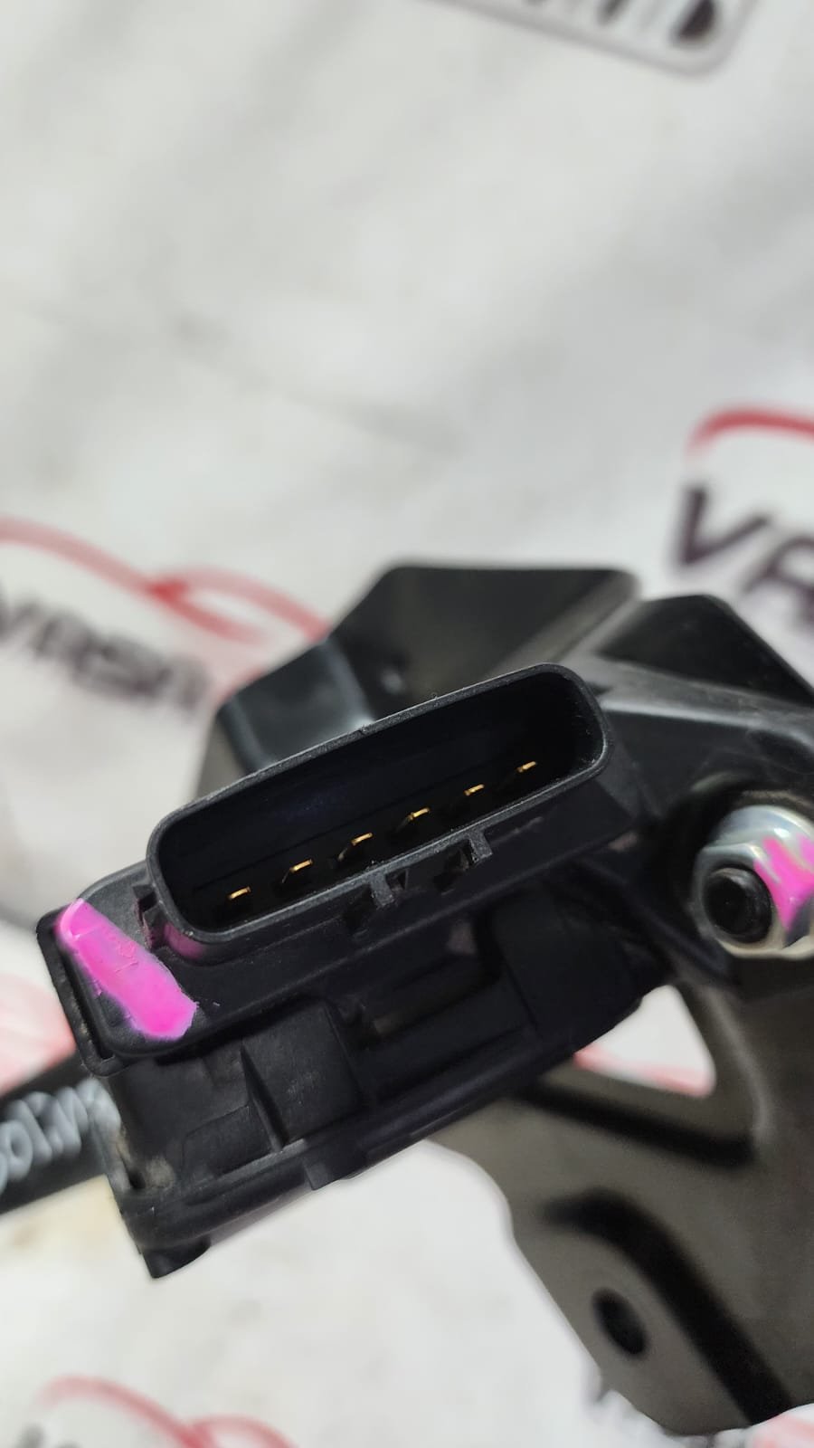 pedal de aceleración electrónico mitsubishi l200 2016–2019 2.4 gasolina pedal de aceleración electrónico mitsubishi l200 2016–2019 2.4 gasolina