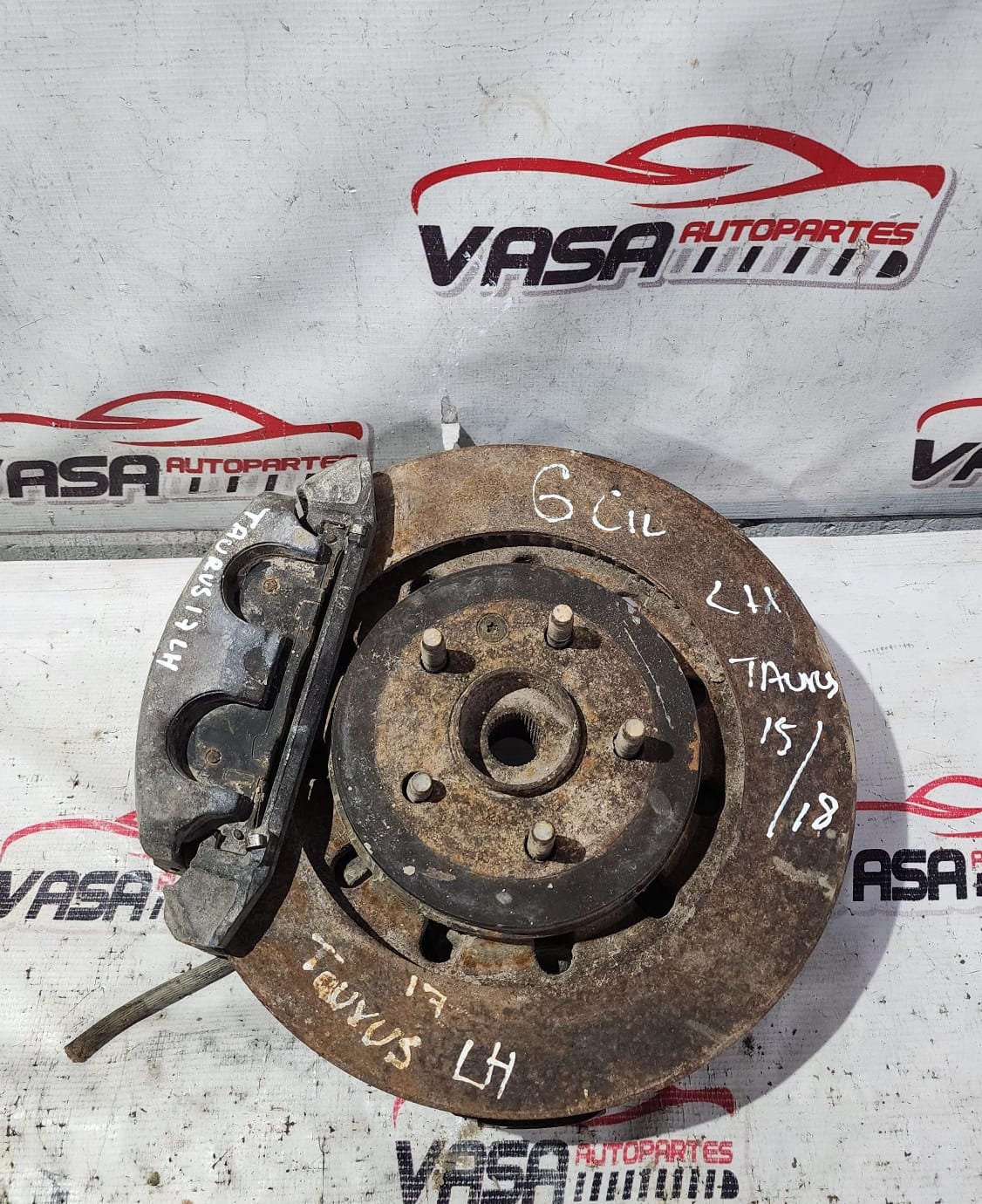 portamango delantero izquierdo ford taurus 2014/2018 portamango delantero izquierdo ford taurus 2014/2018