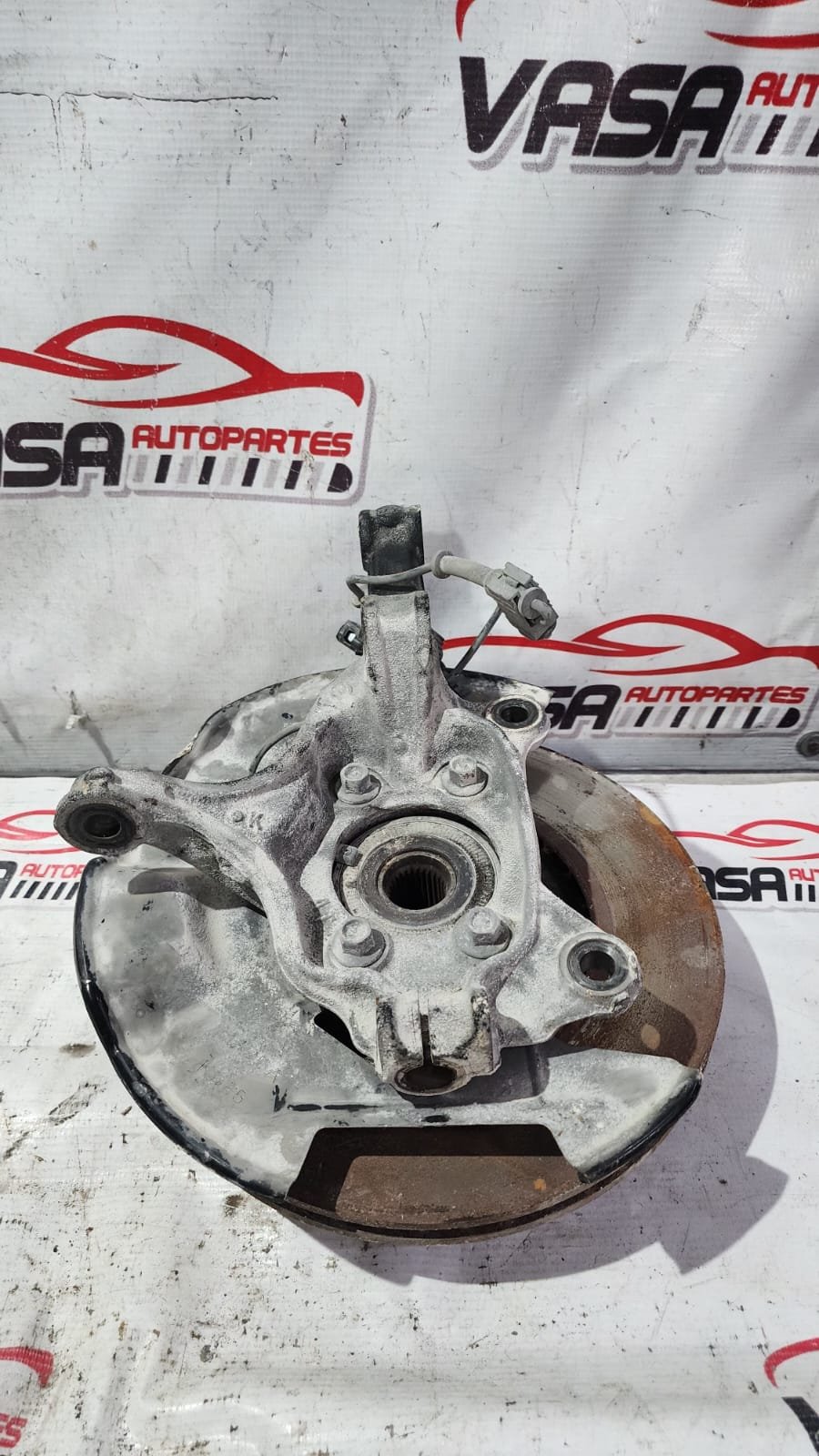 portamango delantero izquierdo mazda 3 2014–2018 portamango delantero izquierdo mazda 3 2014–2018
