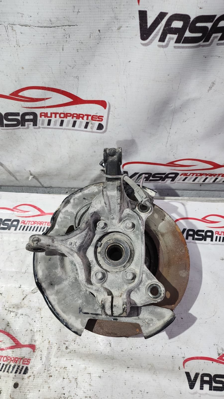 portamango delantero izquierdo mazda 3 2014–2018 portamango delantero izquierdo mazda 3 2014–2018