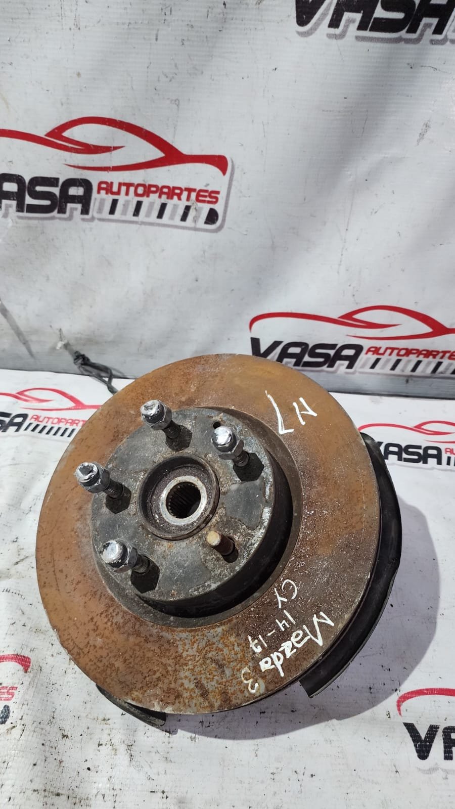 portamango delantero izquierdo mazda 3 2014–2018 portamango delantero izquierdo mazda 3 2014–2018