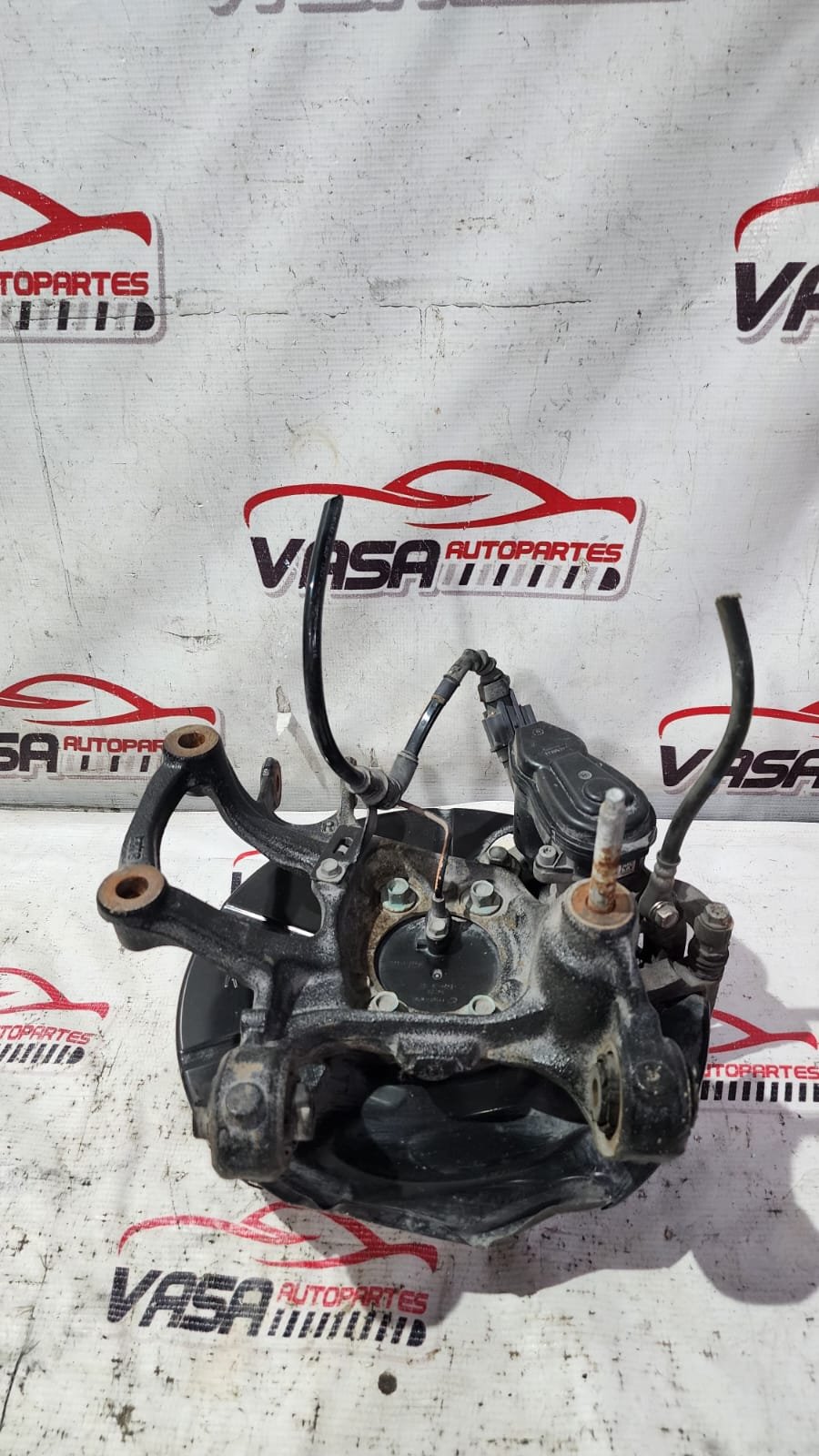 portamango trasero derecho mazda 3 2017–2018 con freno electrónico portamango trasero derecho mazda 3 2017–2018 con freno electrónico