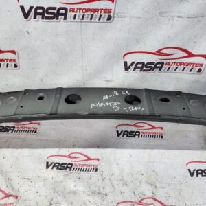 Inicio refuerzo trasero de parachoques mazda 3 sedan 2014–2018