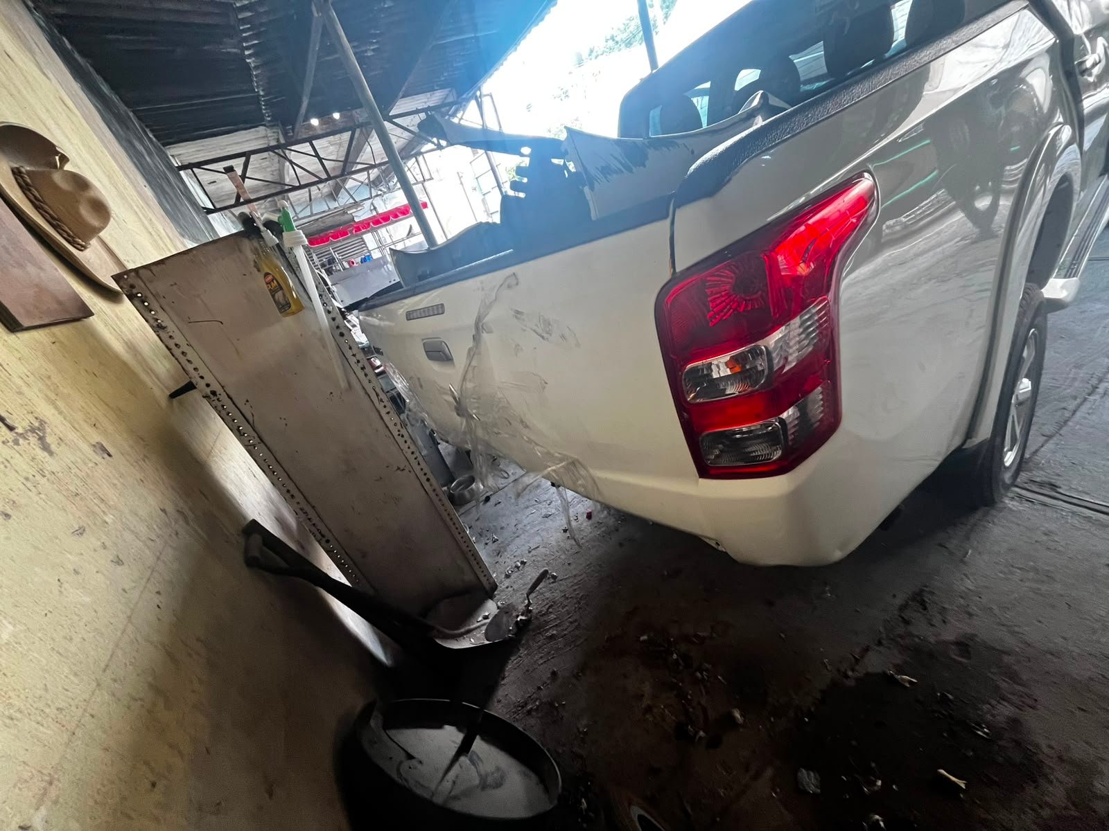 mitsubishi l 200 2019 gasolina para piezas mitsubishi l 200 2019 gasolina para piezas